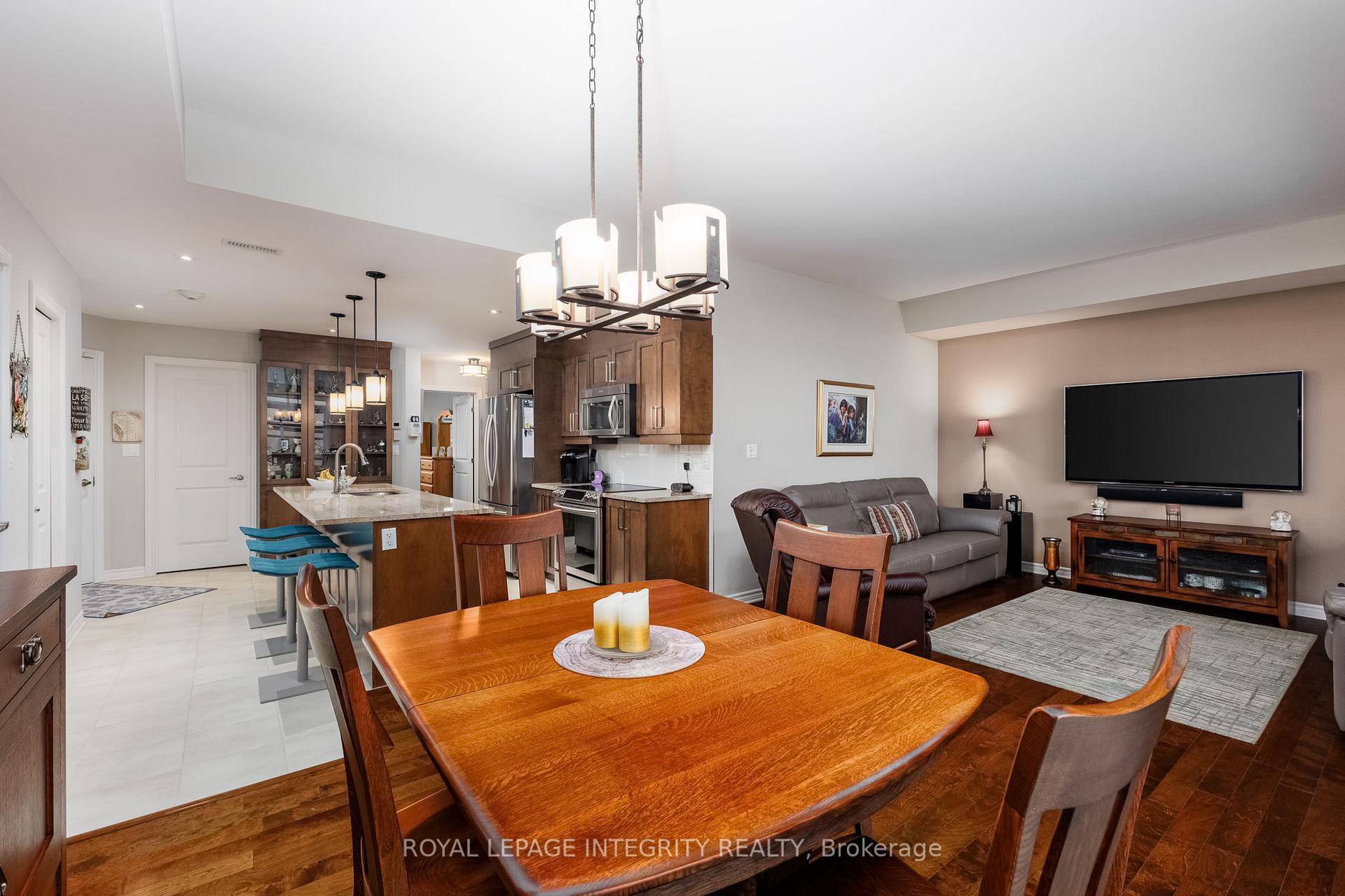 Photo 5 of Unit 7, 70 Prestige Circle, Ottawa, Chatelaine Village — HOMEH