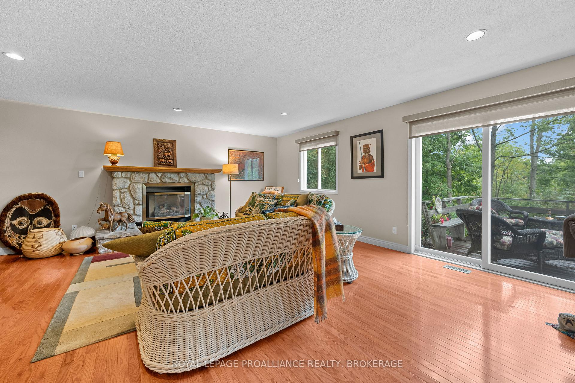 Photo 29 of 605 Arthur Street, Gananoque — HOMEH