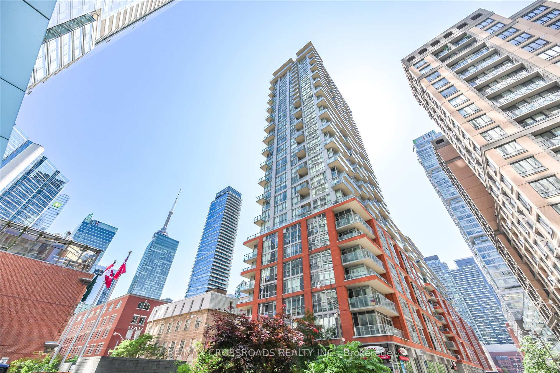 Front of Unit 506, 126 Simcoe Street