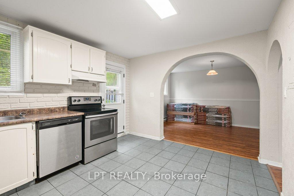 Photo 10 of Unit 30, 4427 Bath Road, Loyalist, Amherstview — HOMEH