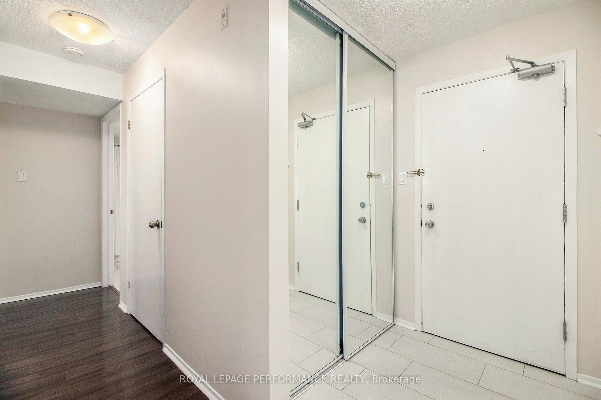 Photo 17 of Unit 208, 345 Centrum Boulevard, Ottawa, Bilberry Creek/Queenswood Heights — HOMEH
