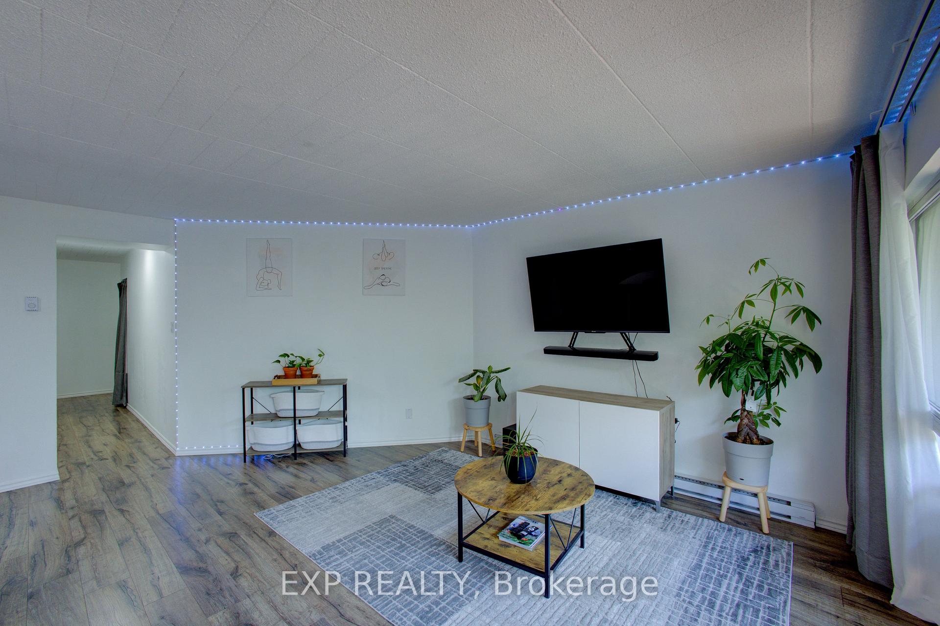 Photo 8 of Unit 202, 91 Conroy Crescent, Guelph, Dovercliffe Park/Old University — HOMEH