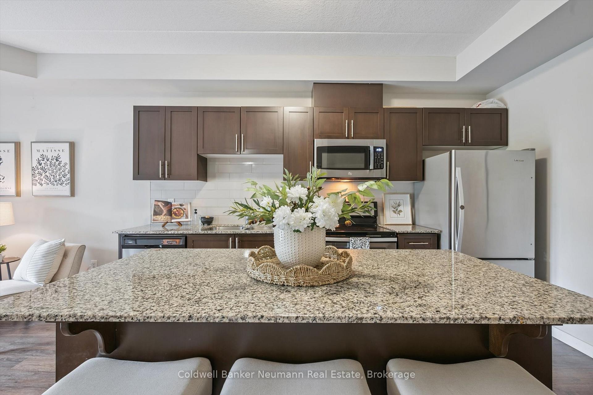 Photo 8 of Unit 108, 25 Kay Crescent, Guelph, Pineridge/Westminster Woods — HOMEH