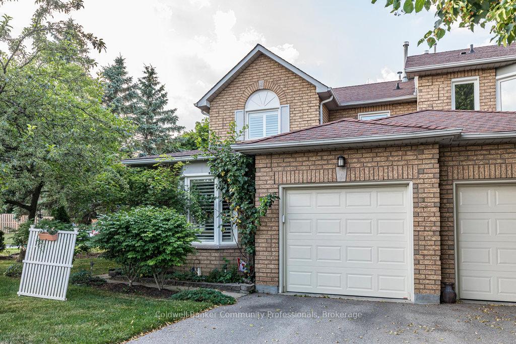 Photo 2 of Unit 1, 11 Pirie Drive, Hamilton, Dundas — HOMEH