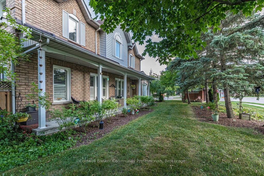 Photo 4 of Unit 1, 11 Pirie Drive, Hamilton, Dundas — HOMEH