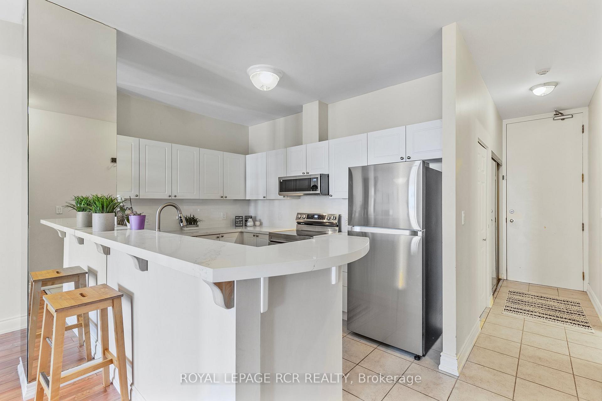 Photo 12 of Unit 521, 10 Gateway Boulevard, Toronto, Flemingdon Park — HOMEH