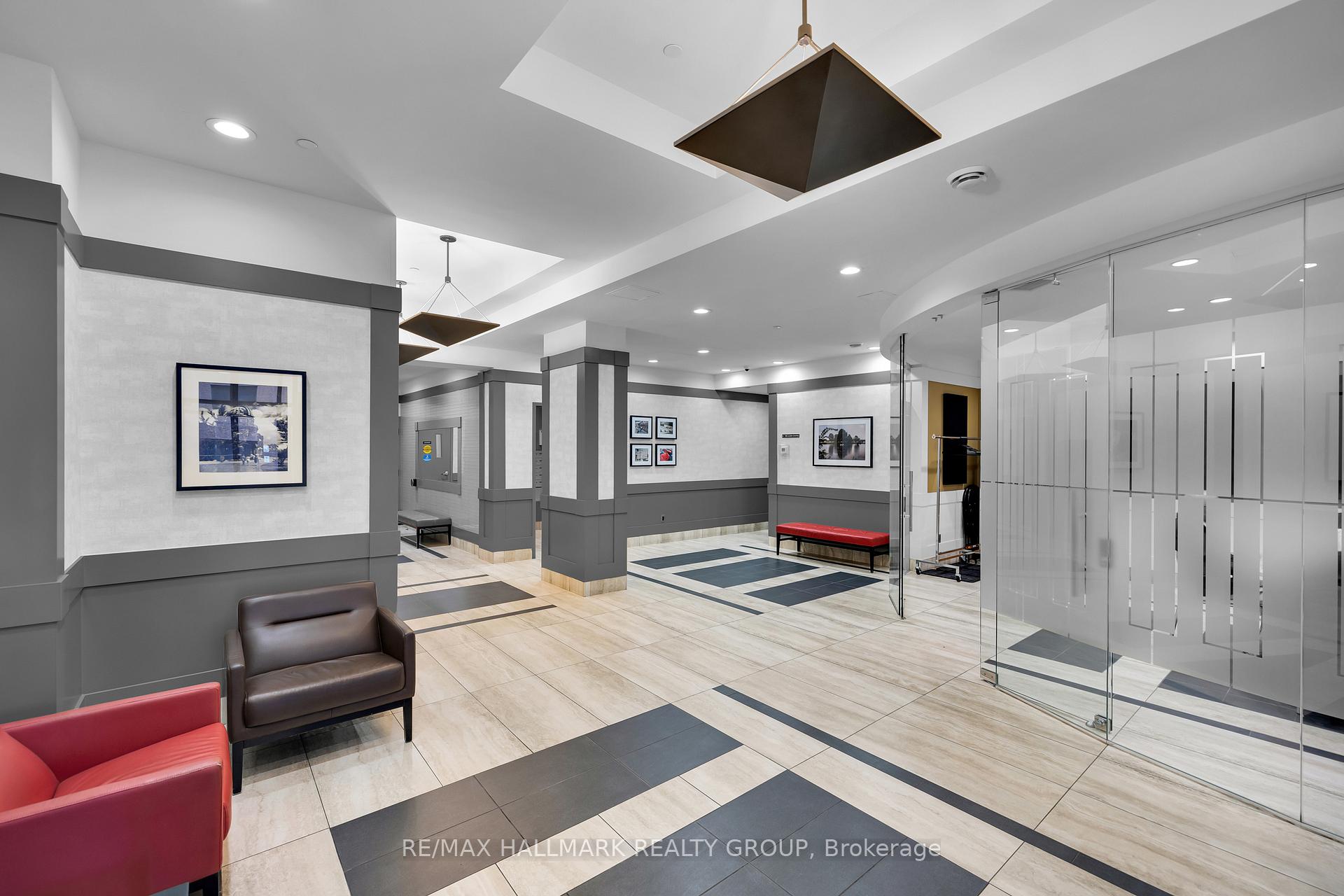 Photo 3 of Unit PH5, 330 Loretta Avenue S, Ottawa, West Centre Town — HOMEH