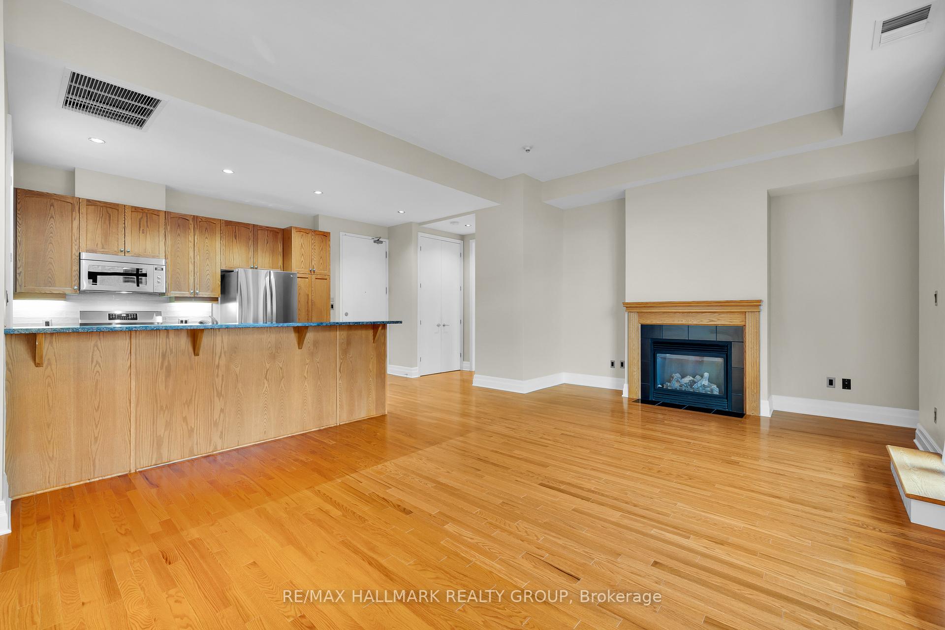 Photo 14 of Unit PH5, 330 Loretta Avenue S, Ottawa, West Centre Town — HOMEH