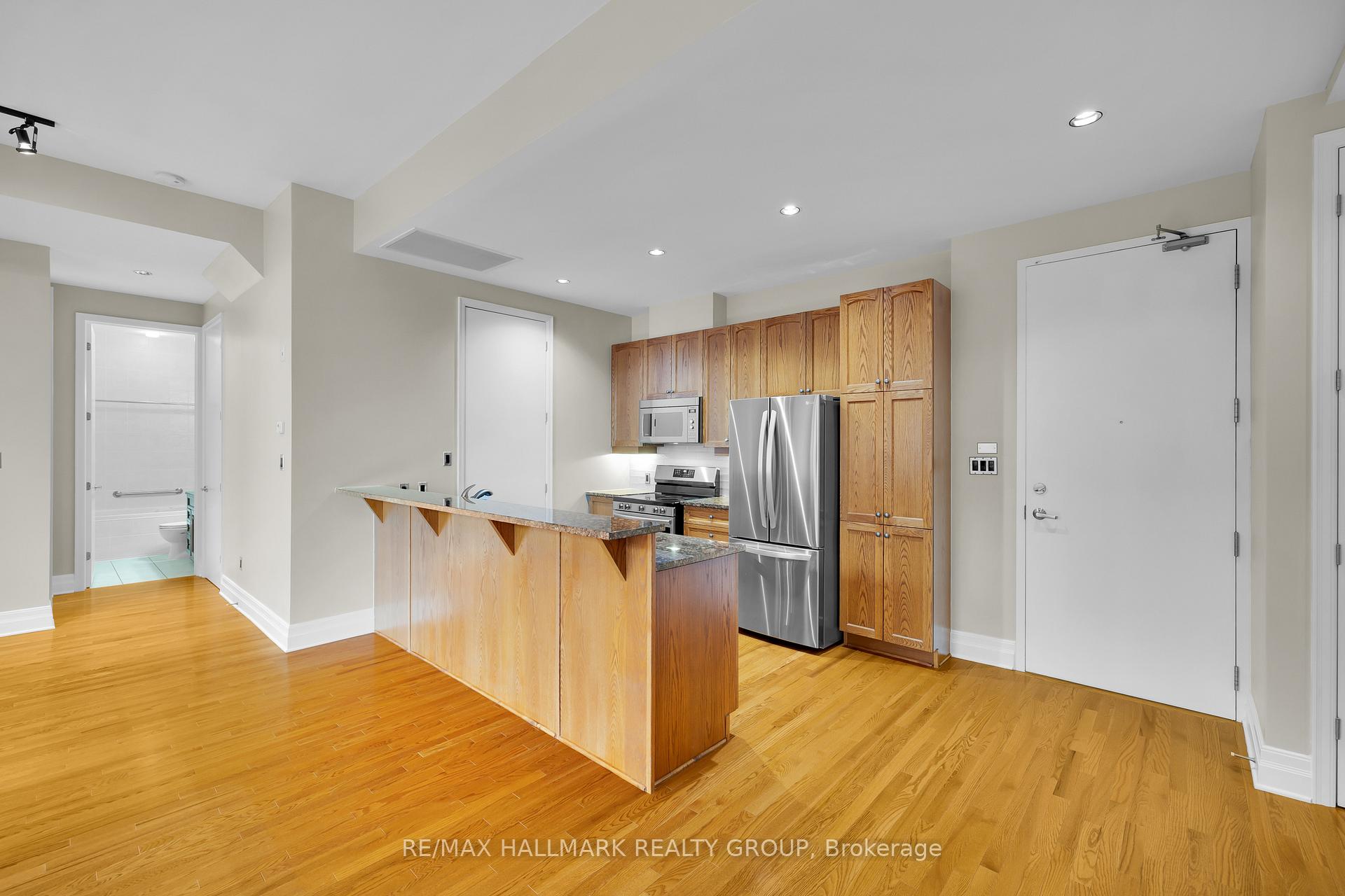 Photo 20 of Unit PH5, 330 Loretta Avenue S, Ottawa, West Centre Town — HOMEH