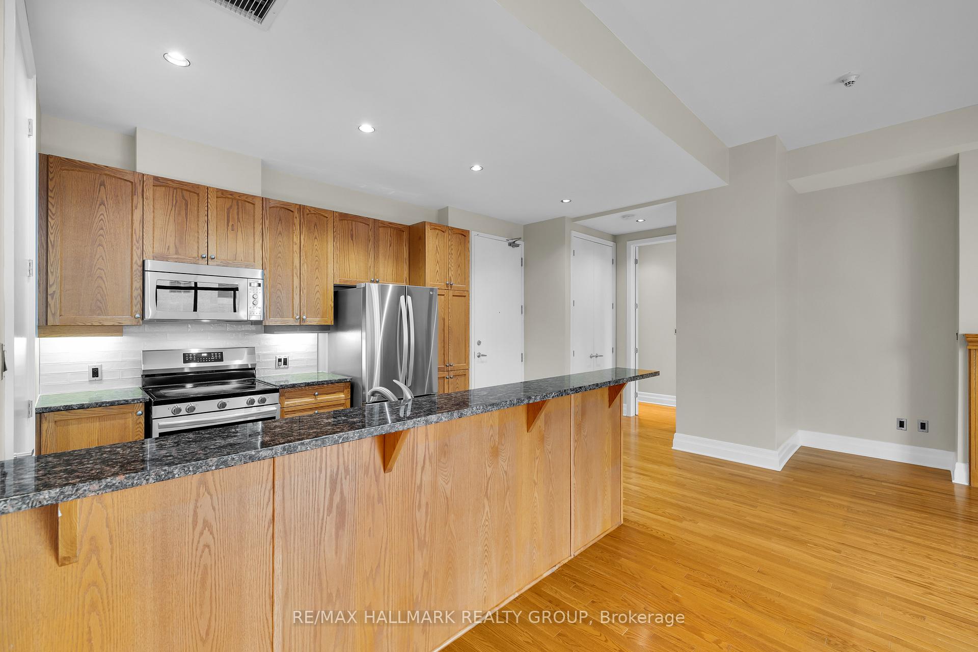 Photo 22 of Unit PH5, 330 Loretta Avenue S, Ottawa, West Centre Town — HOMEH