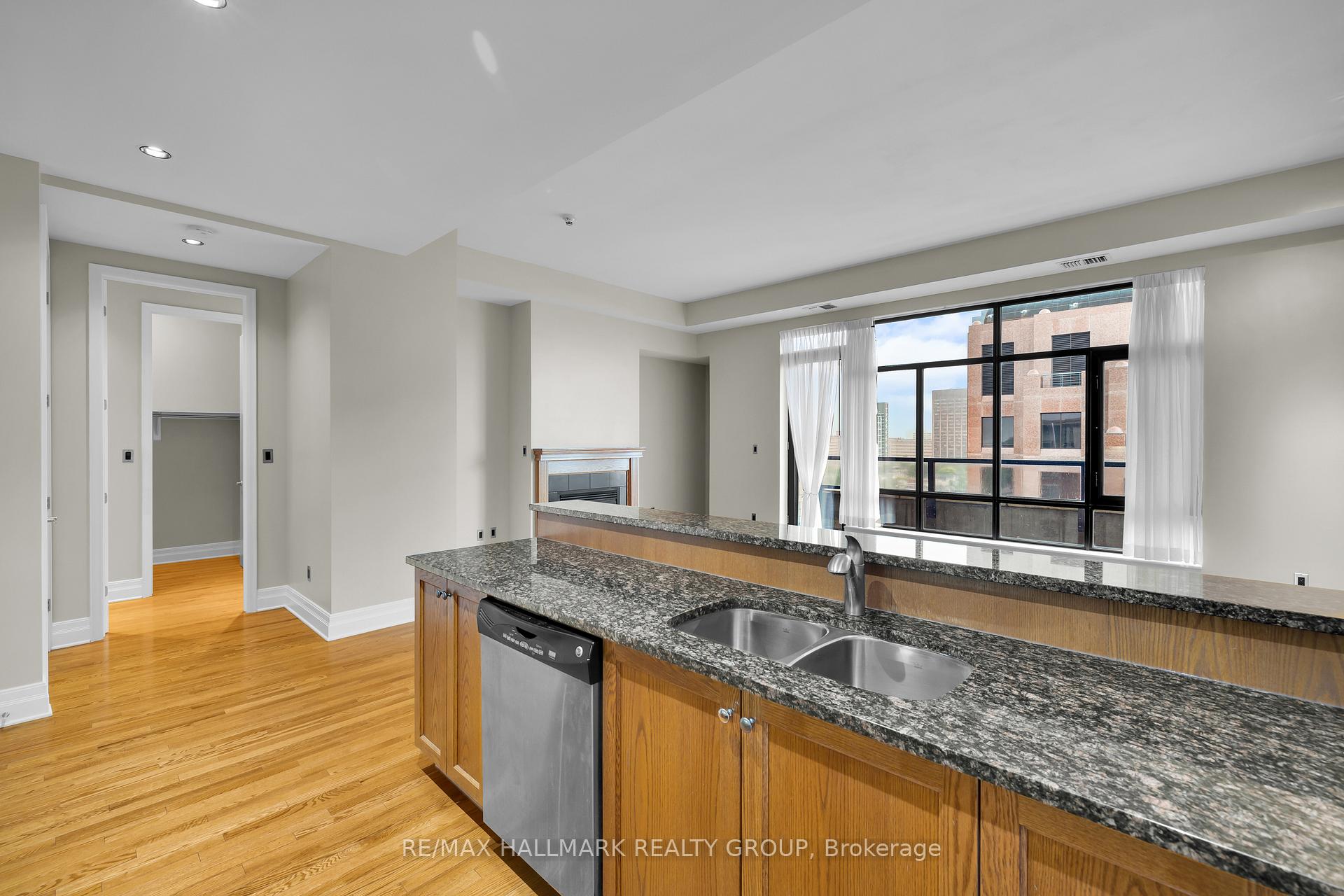 Photo 26 of Unit PH5, 330 Loretta Avenue S, Ottawa, West Centre Town — HOMEH