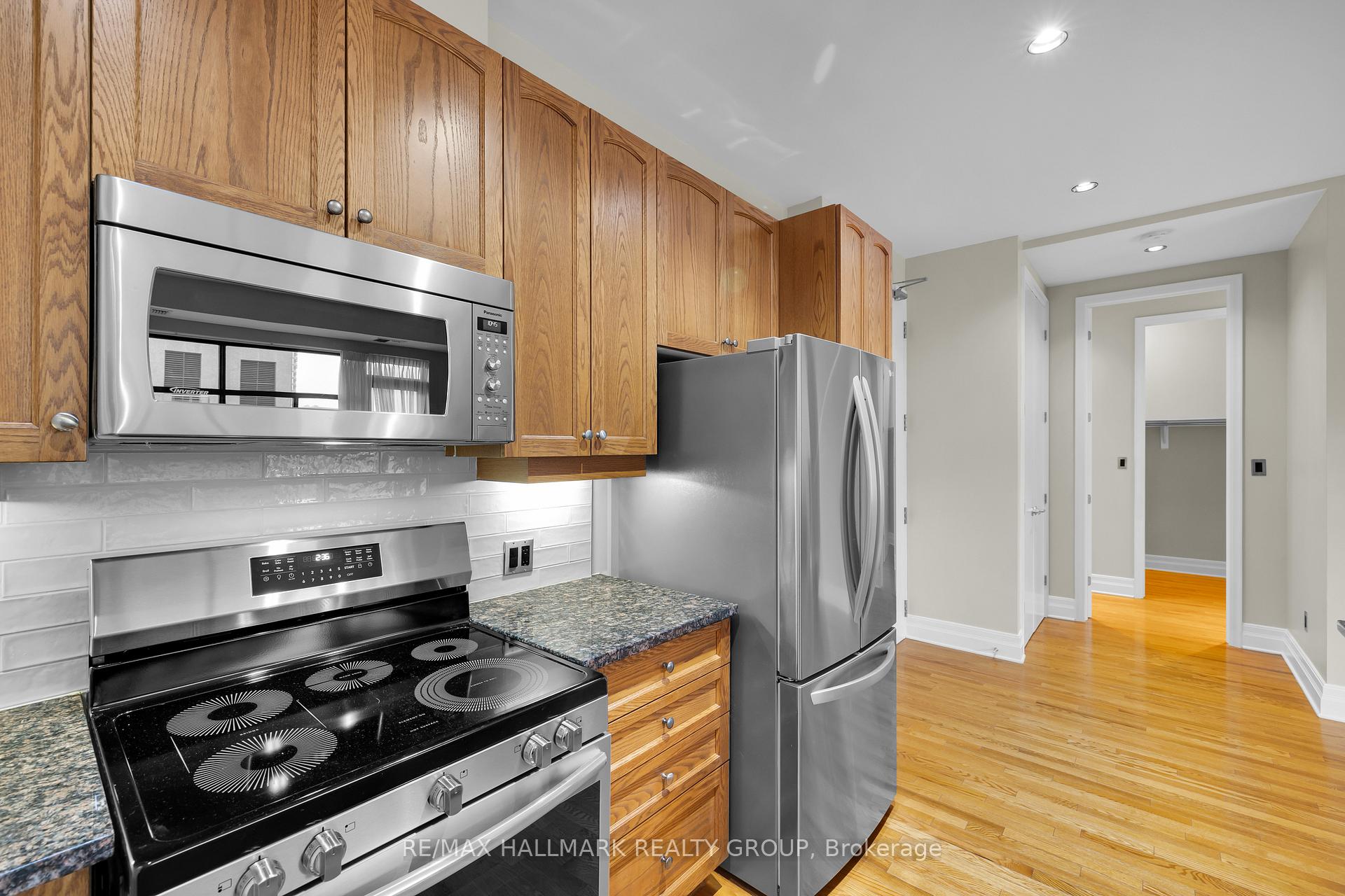 Photo 27 of Unit PH5, 330 Loretta Avenue S, Ottawa, West Centre Town — HOMEH