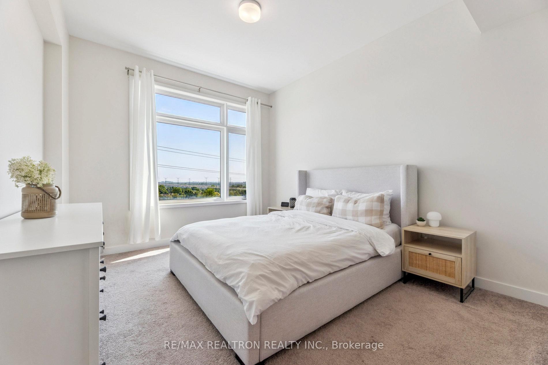 Photo 17 of Unit 418, 2550 Castlegate Crossing, Pickering, Duffin Heights — HOMEH