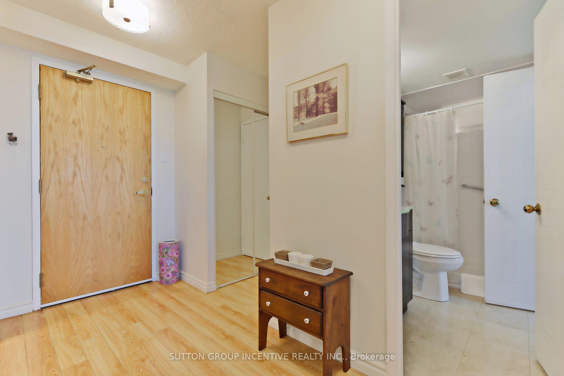 Photo 3 of Unit 706, 75 Ellen Street, Barrie, City Centre — HOMEH
