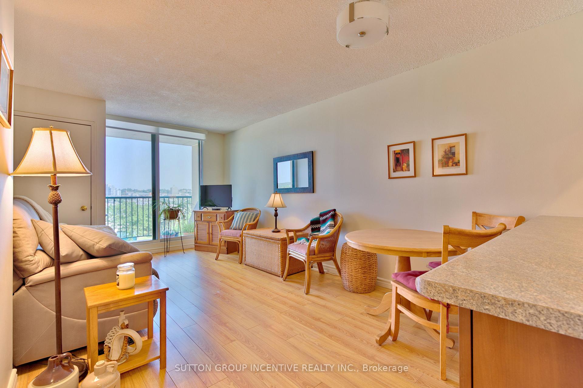 Photo 8 of Unit 706, 75 Ellen Street, Barrie, City Centre — HOMEH