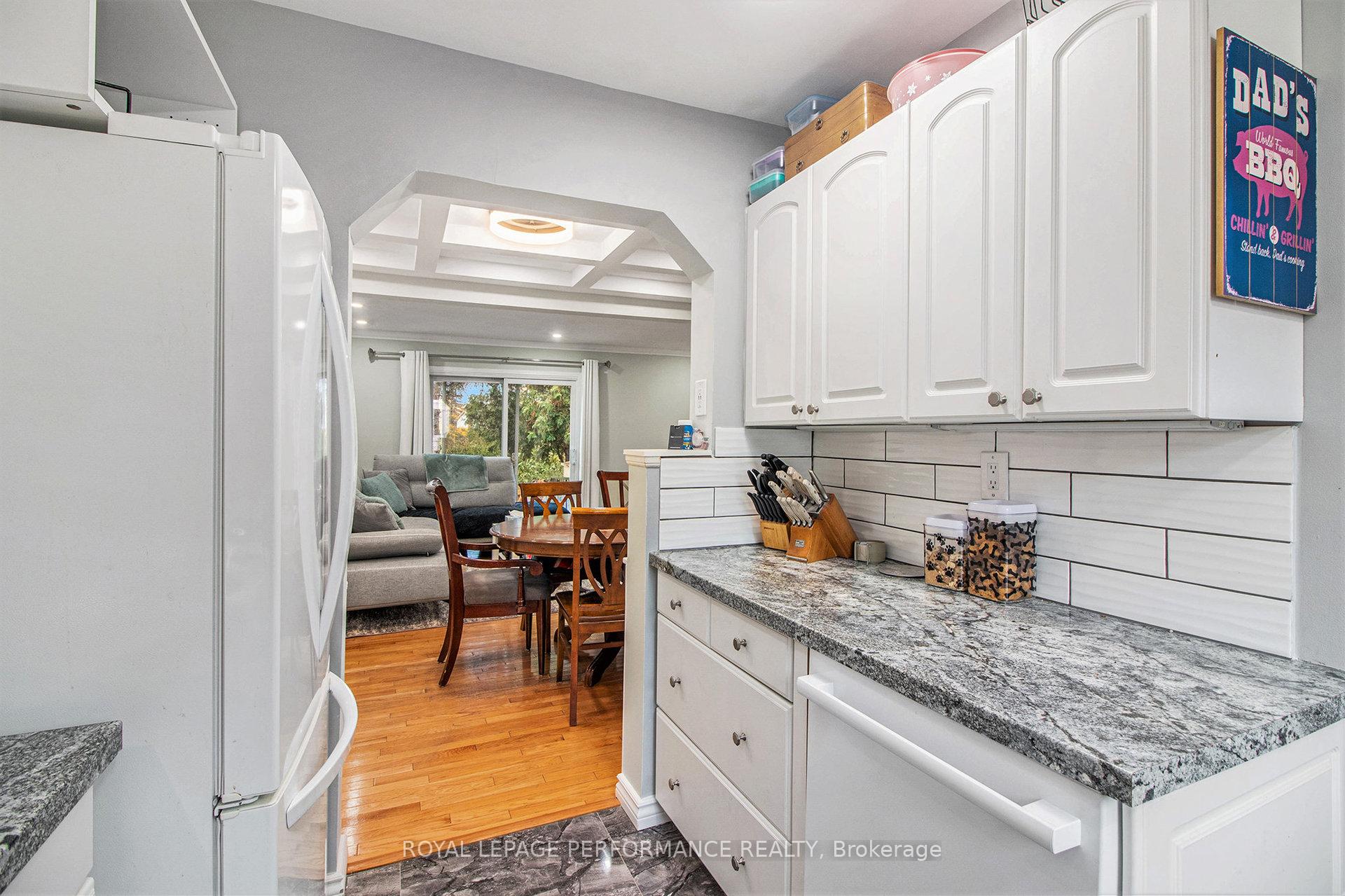 Photo 9 of 6181 Brookside Lane, Ottawa, Convent Glen South — HOMEH