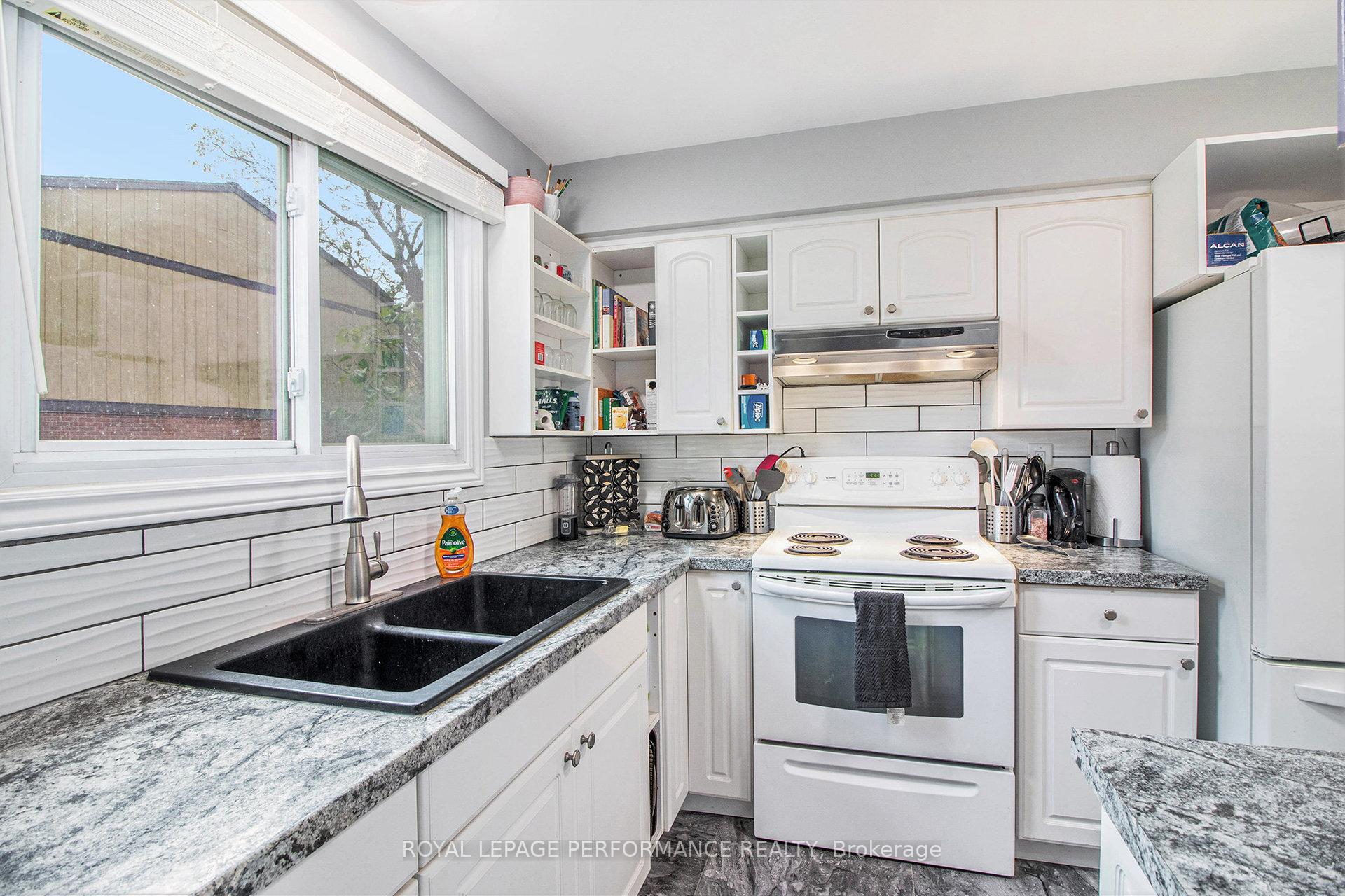 Photo 11 of 6181 Brookside Lane, Ottawa, Convent Glen South — HOMEH