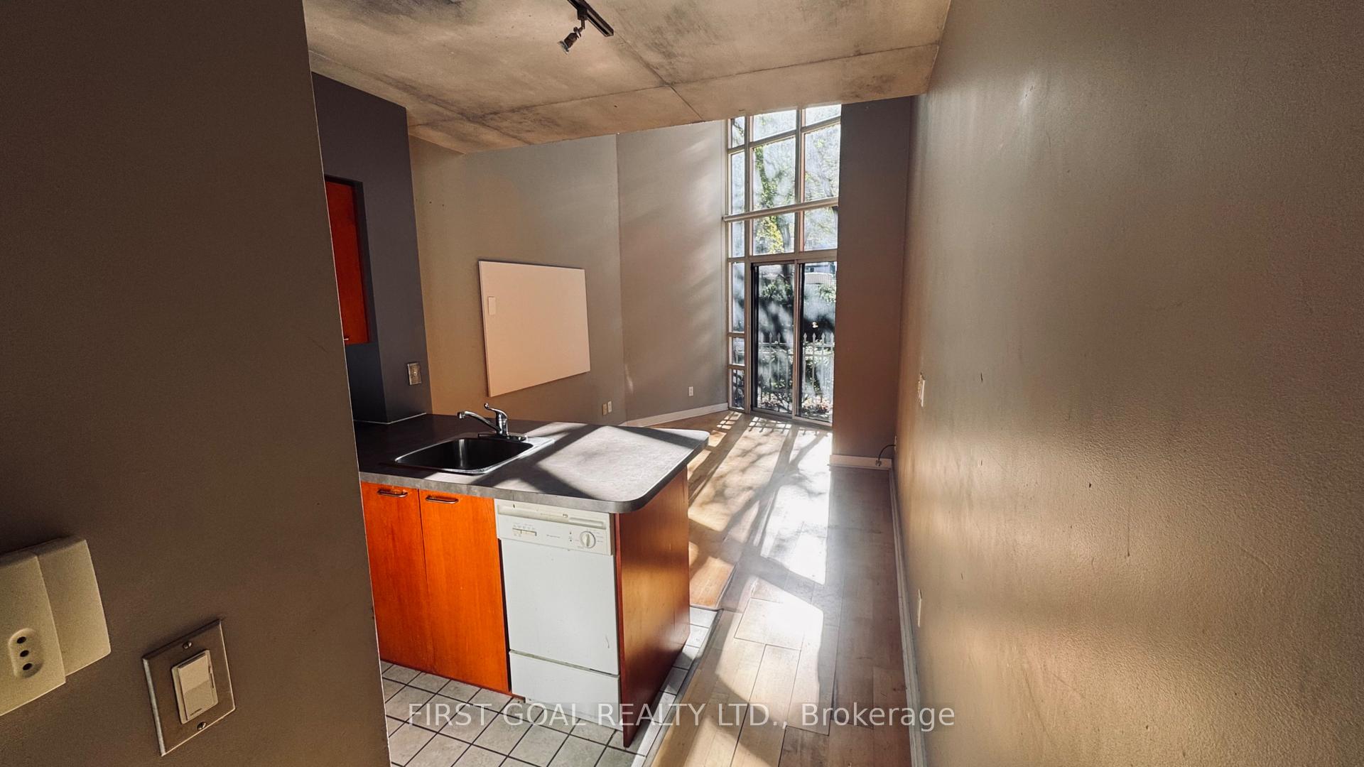 Photo 5 of Unit 123, 255 Richmond Street E, Toronto, Moss Park — HOMEH
