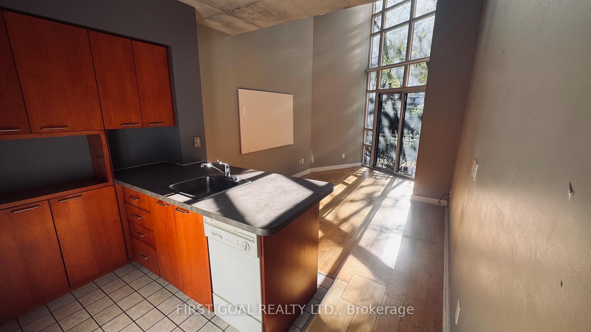 Photo 6 of Unit 123, 255 Richmond Street E, Toronto, Moss Park — HOMEH
