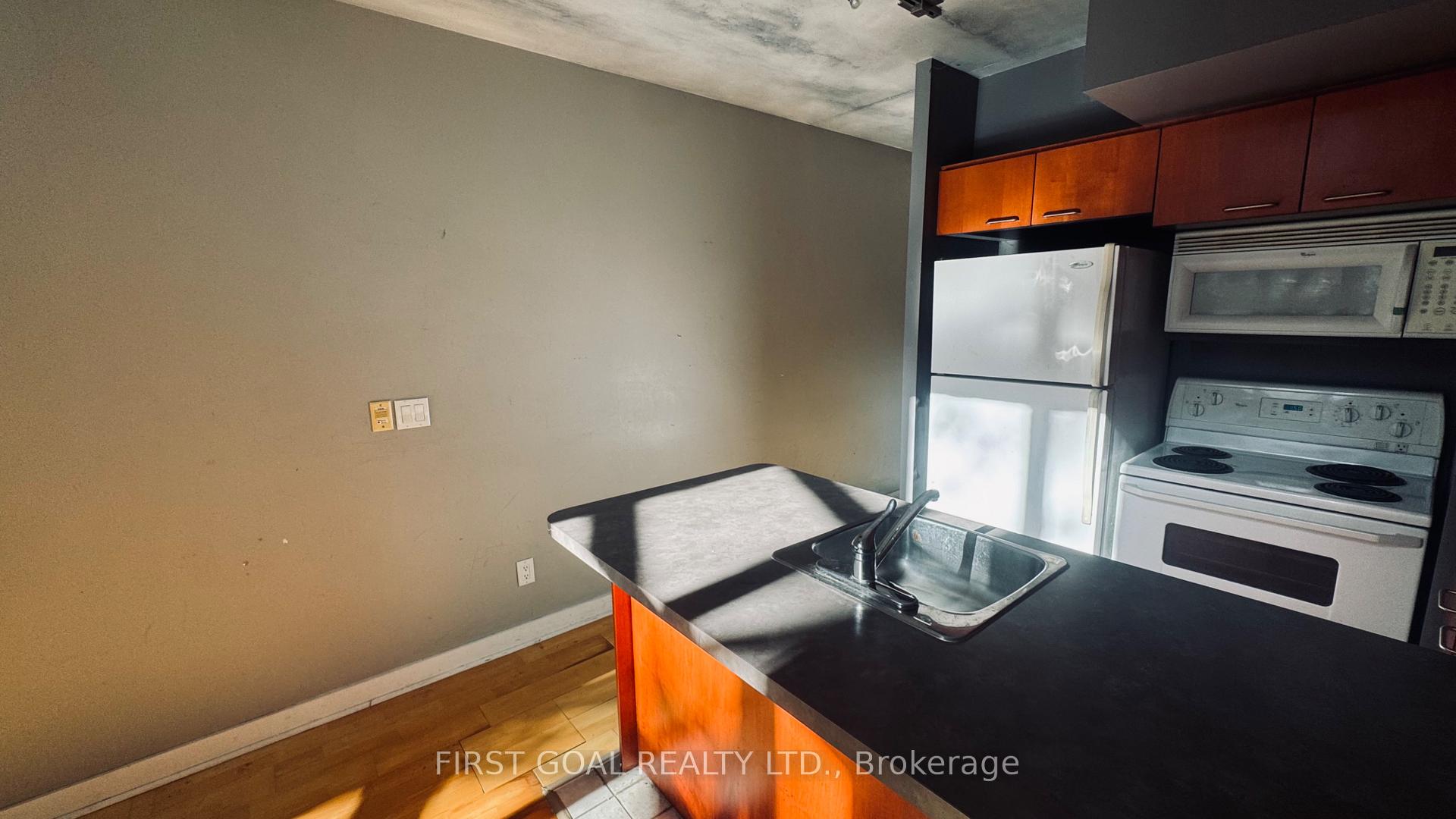 Photo 8 of Unit 123, 255 Richmond Street E, Toronto, Moss Park — HOMEH