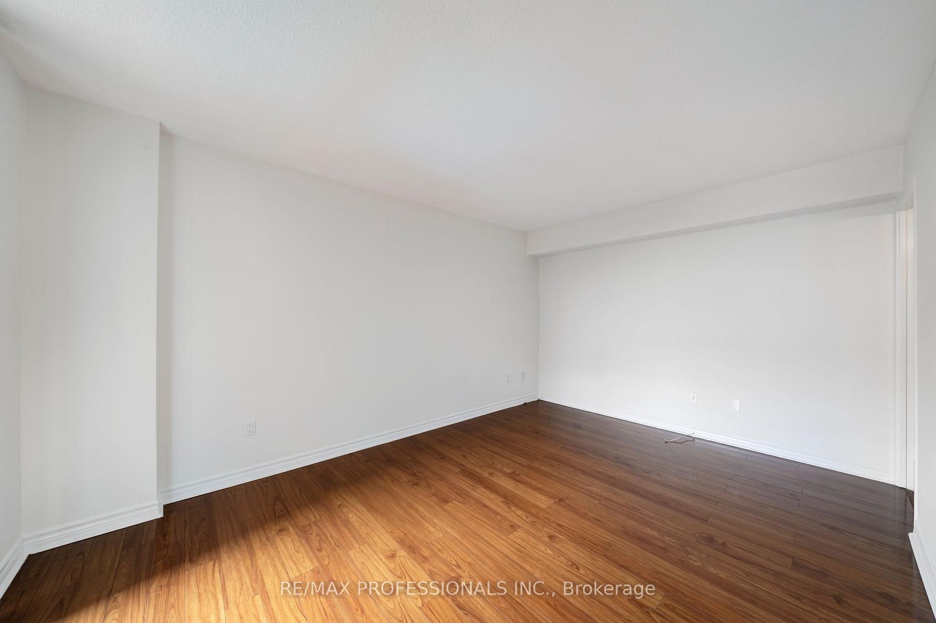Photo 21 of Unit 1710, 270 Scarlett Road, Toronto, Rockcliffe-Smythe — HOMEH