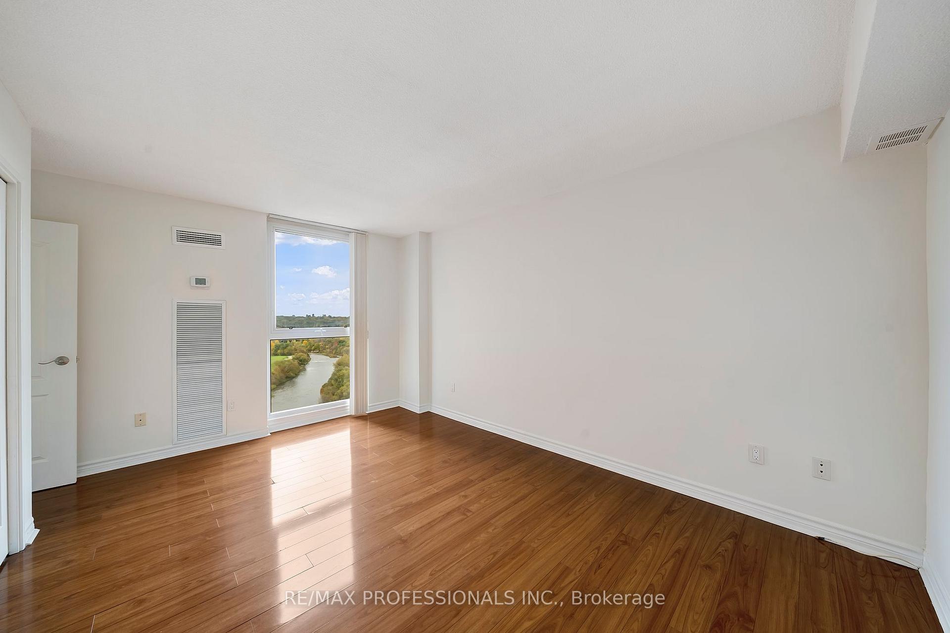 Photo 22 of Unit 1710, 270 Scarlett Road, Toronto, Rockcliffe-Smythe — HOMEH