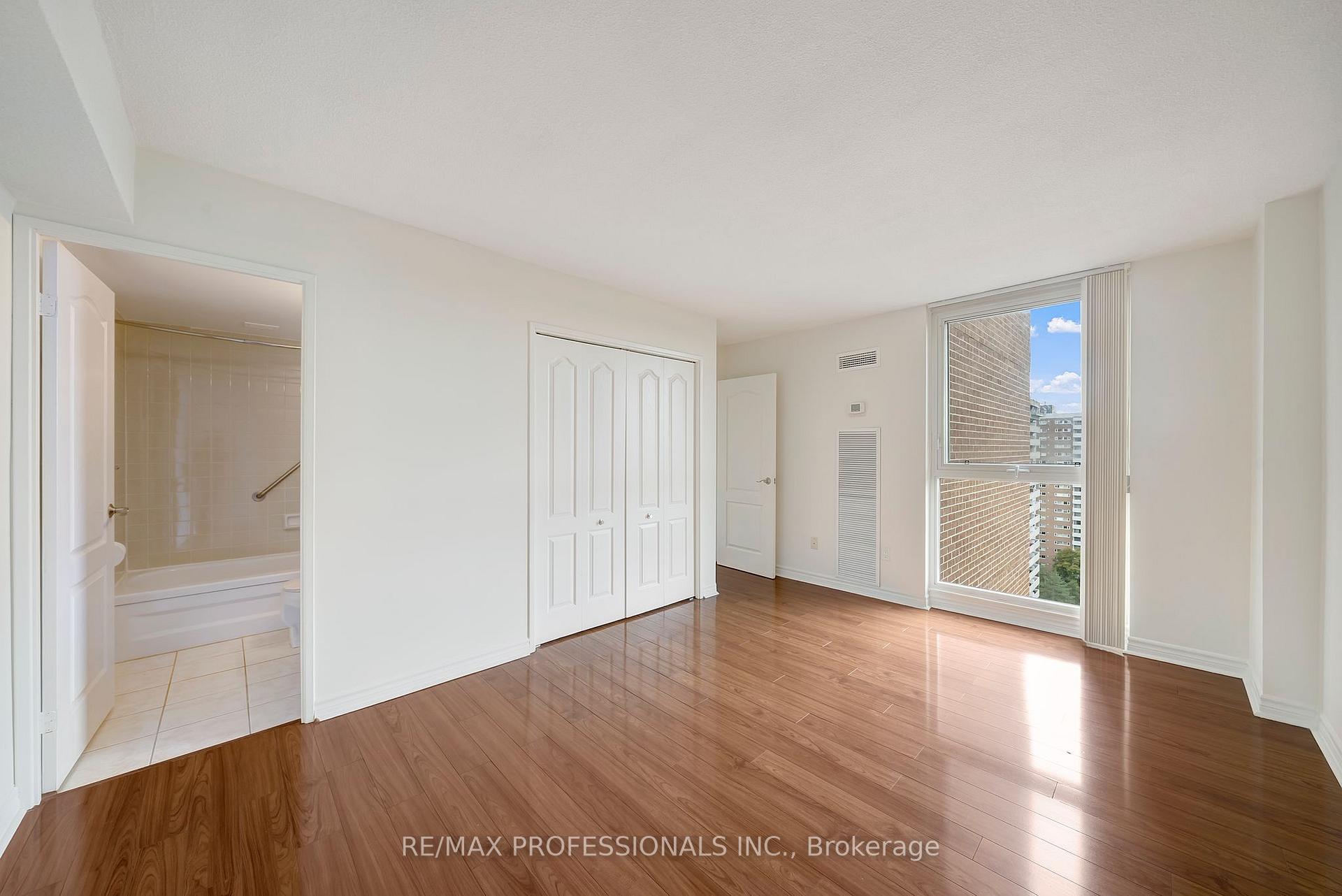 Photo 23 of Unit 1710, 270 Scarlett Road, Toronto, Rockcliffe-Smythe — HOMEH