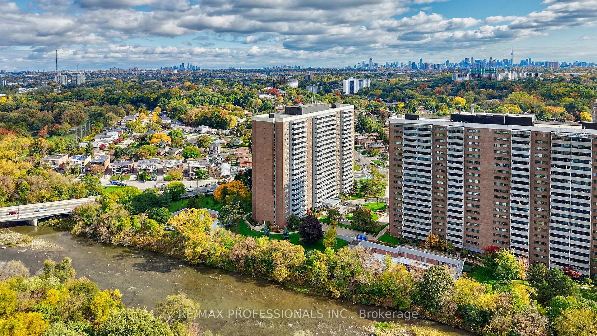 Photo 30 of Unit 1710, 270 Scarlett Road, Toronto, Rockcliffe-Smythe — HOMEH
