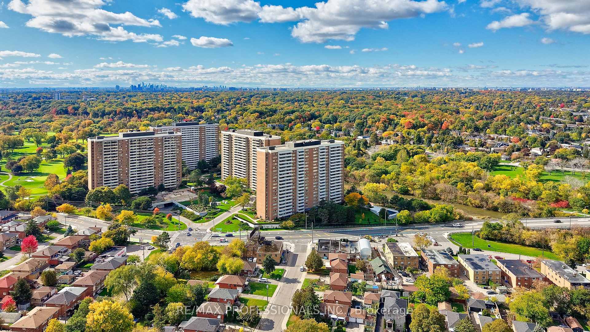 Photo 32 of Unit 1710, 270 Scarlett Road, Toronto, Rockcliffe-Smythe — HOMEH