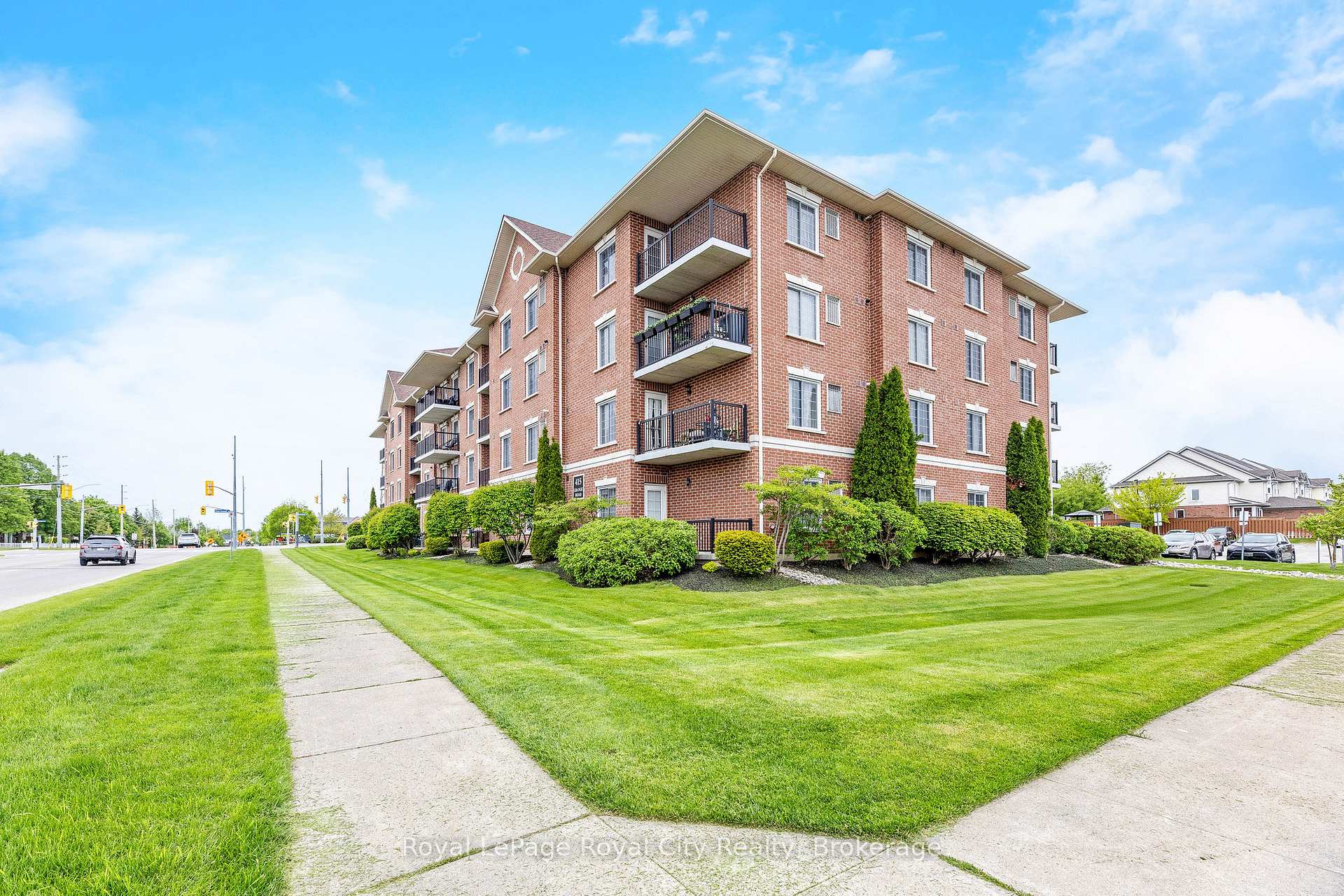 Photo 4 of Unit 111, 415 Grange Road, Guelph, Grange Road — HOMEH