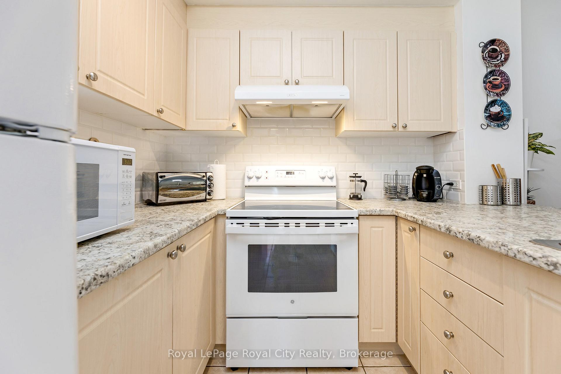 Photo 16 of Unit 111, 415 Grange Road, Guelph, Grange Road — HOMEH