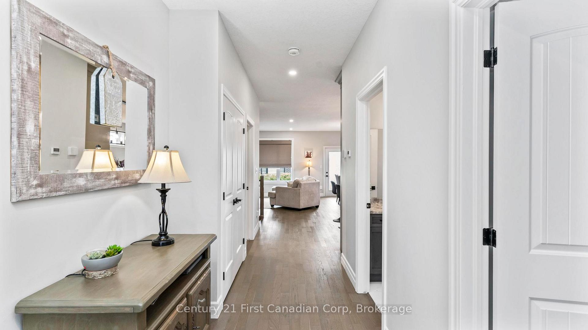 Photo 7 of Unit 35, 121 Robin Ridge Drive, Central Elgin, Belmont — HOMEH