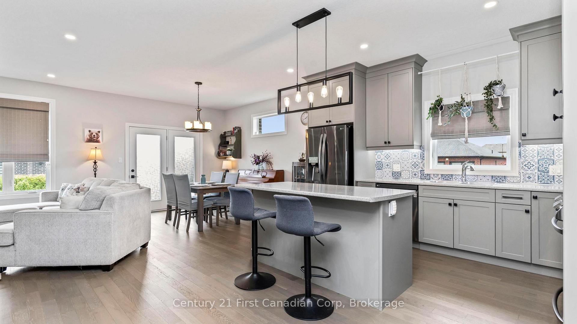 Photo 8 of Unit 35, 121 Robin Ridge Drive, Central Elgin, Belmont — HOMEH