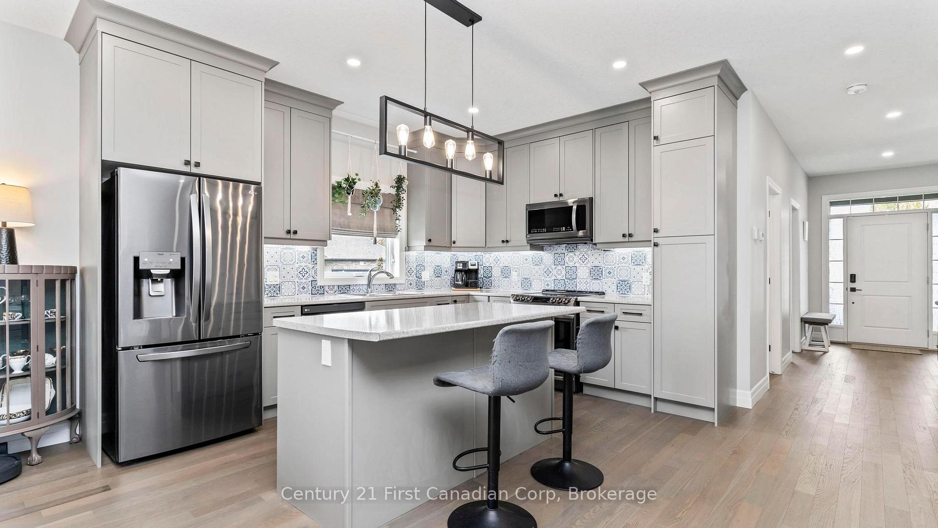 Photo 9 of Unit 35, 121 Robin Ridge Drive, Central Elgin, Belmont — HOMEH