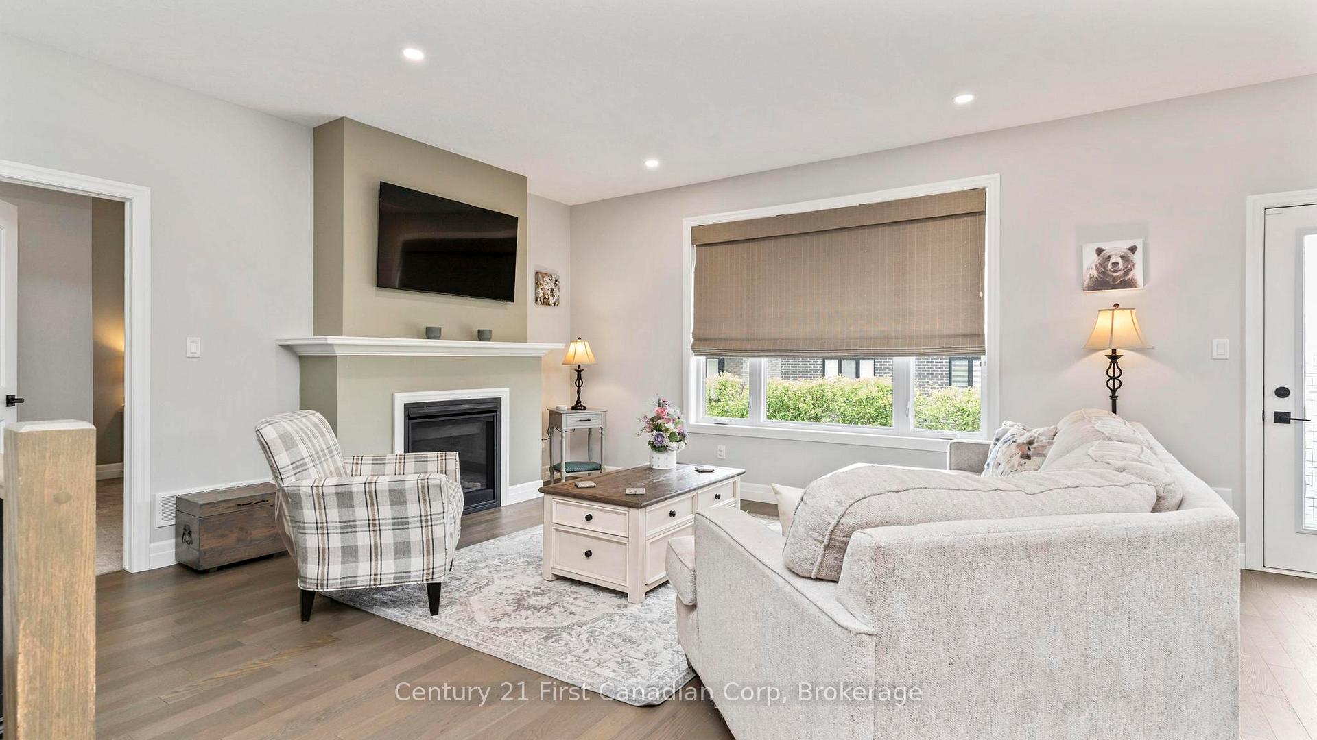 Photo 16 of Unit 35, 121 Robin Ridge Drive, Central Elgin, Belmont — HOMEH