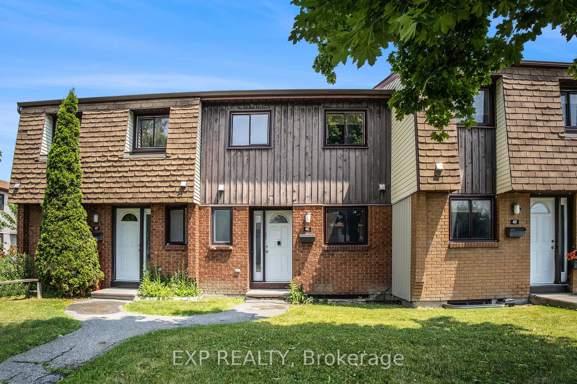 Photo 3 of Unit 4E, 39 Woodvale Green, Ottawa, Craig Henry/Woodvale — HOMEH