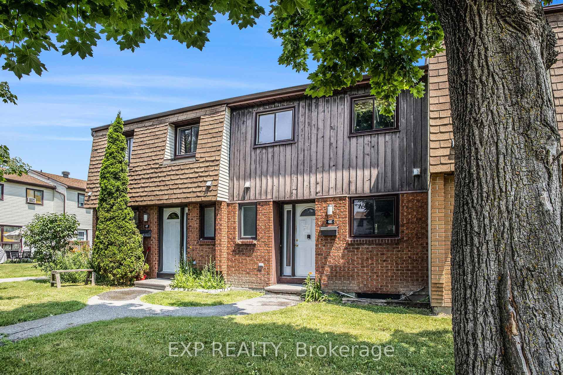 Photo 4 of Unit 4E, 39 Woodvale Green, Ottawa, Craig Henry/Woodvale — HOMEH