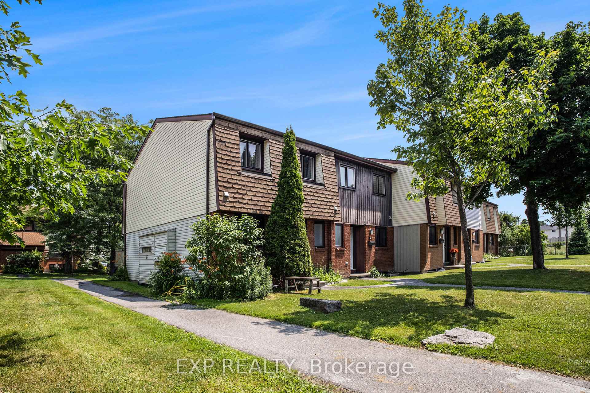 Photo 5 of Unit 4E, 39 Woodvale Green, Ottawa, Craig Henry/Woodvale — HOMEH