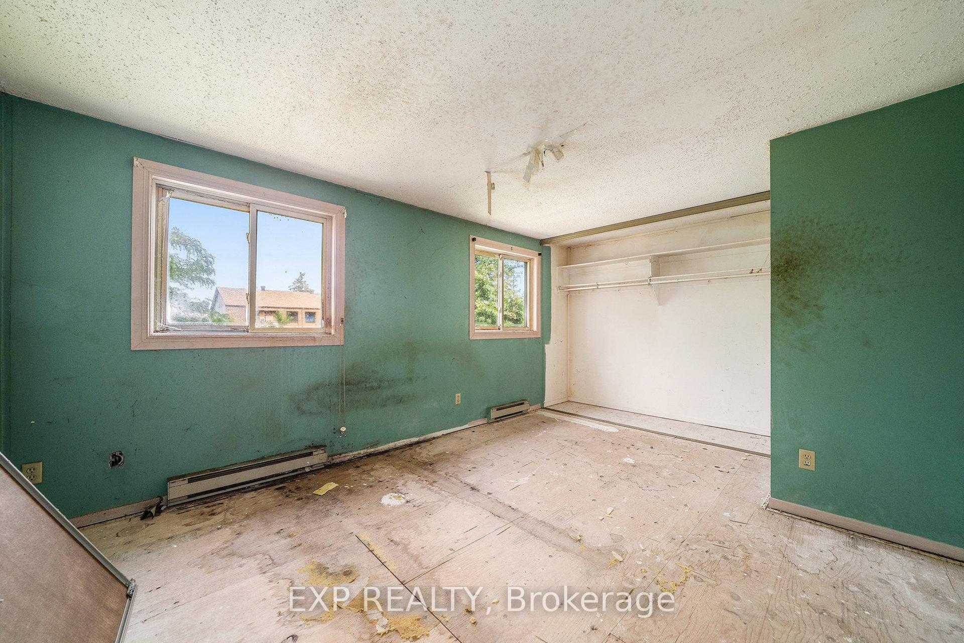 Photo 13 of Unit 4E, 39 Woodvale Green, Ottawa, Craig Henry/Woodvale — HOMEH