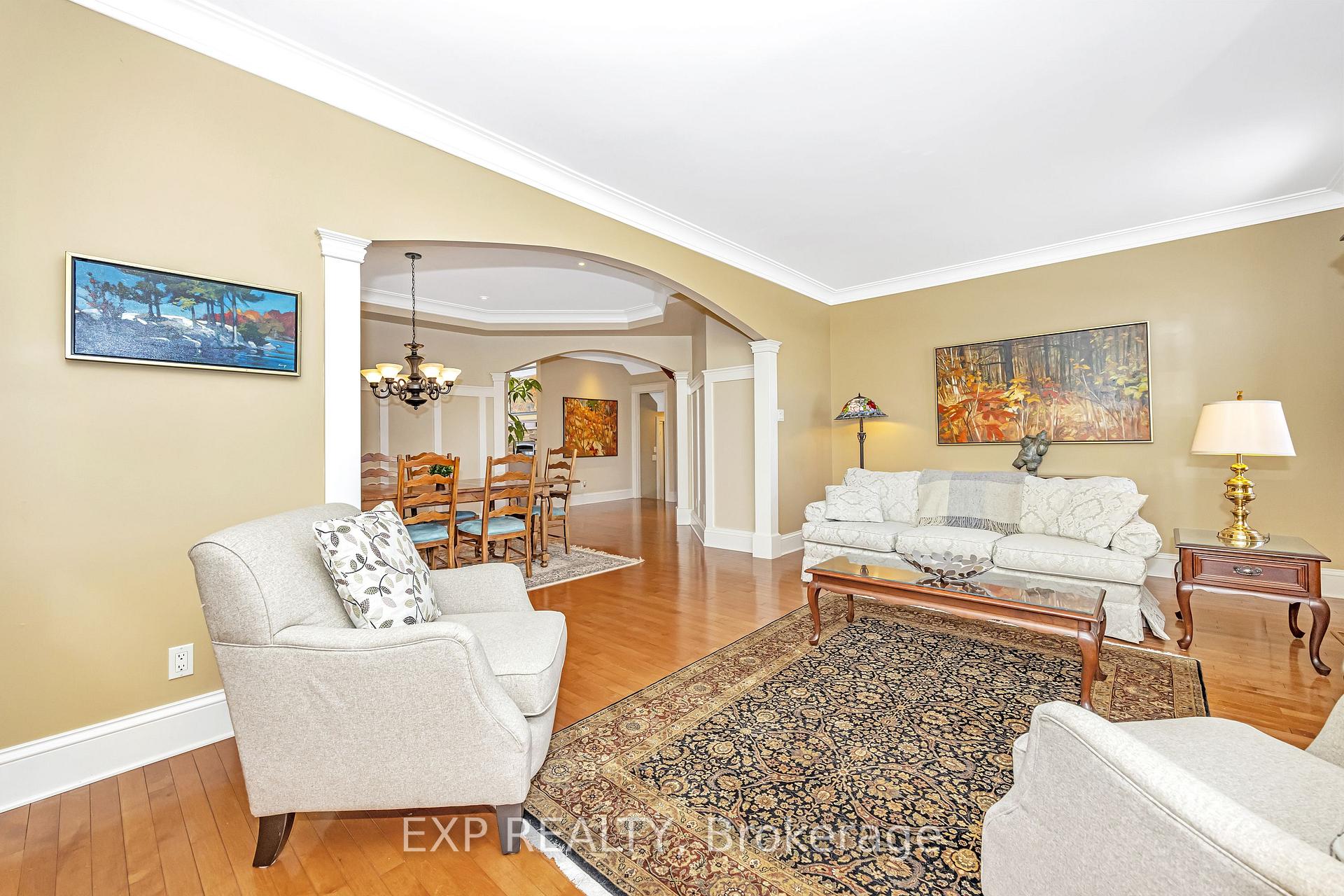 Photo 5 of 685 Denbury Avenue, Ottawa, Laurentianview — HOMEH