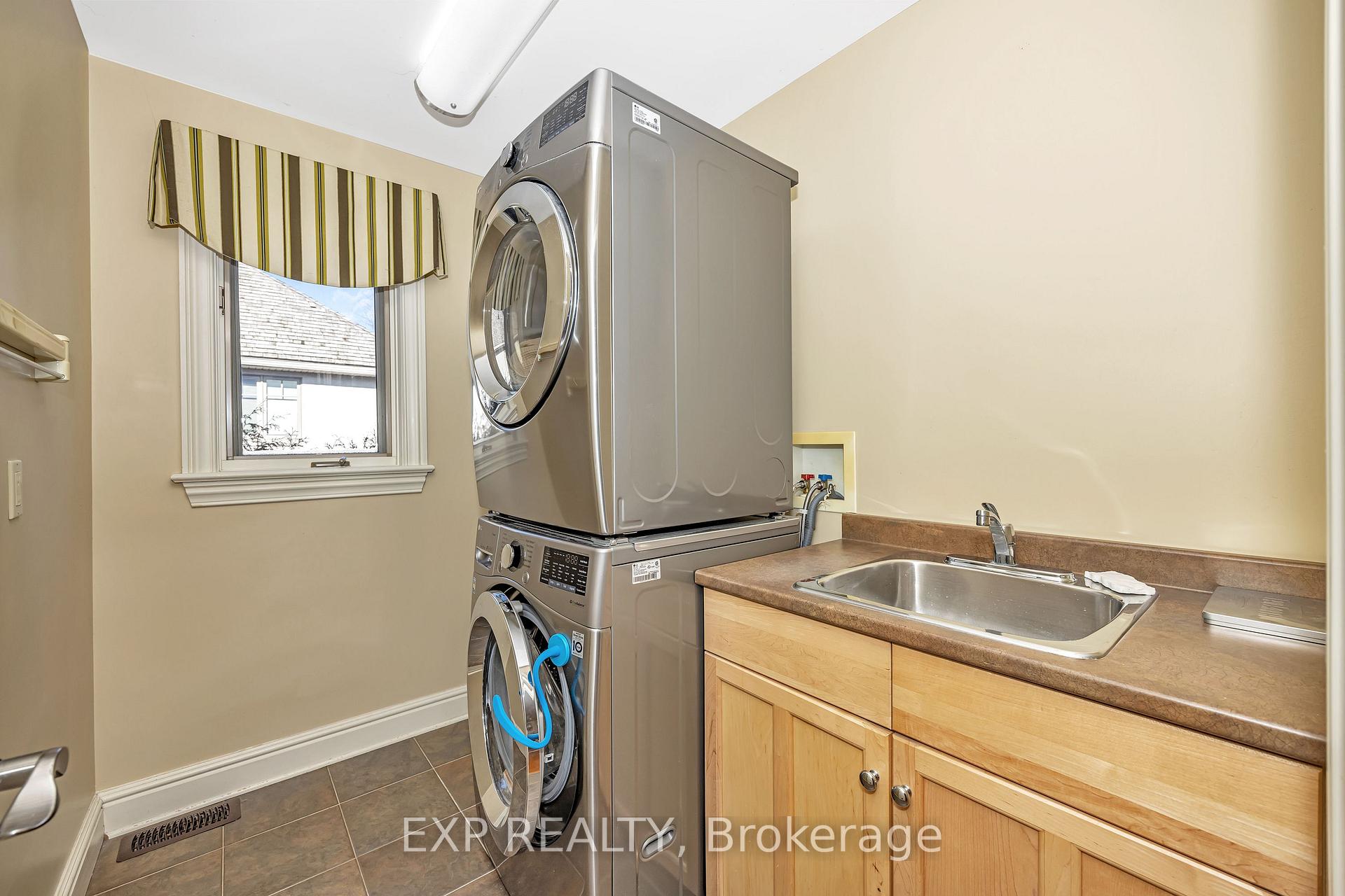 Photo 25 of 685 Denbury Avenue, Ottawa, Laurentianview — HOMEH