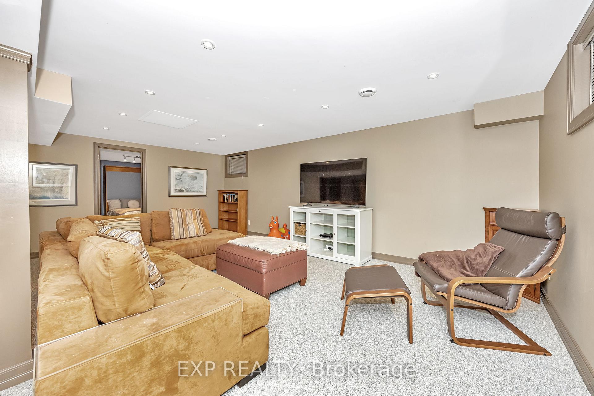 Photo 29 of 685 Denbury Avenue, Ottawa, Laurentianview — HOMEH
