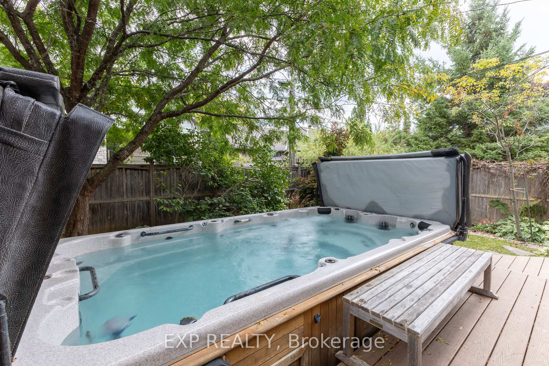 Photo 32 of 685 Denbury Avenue, Ottawa, Laurentianview — HOMEH