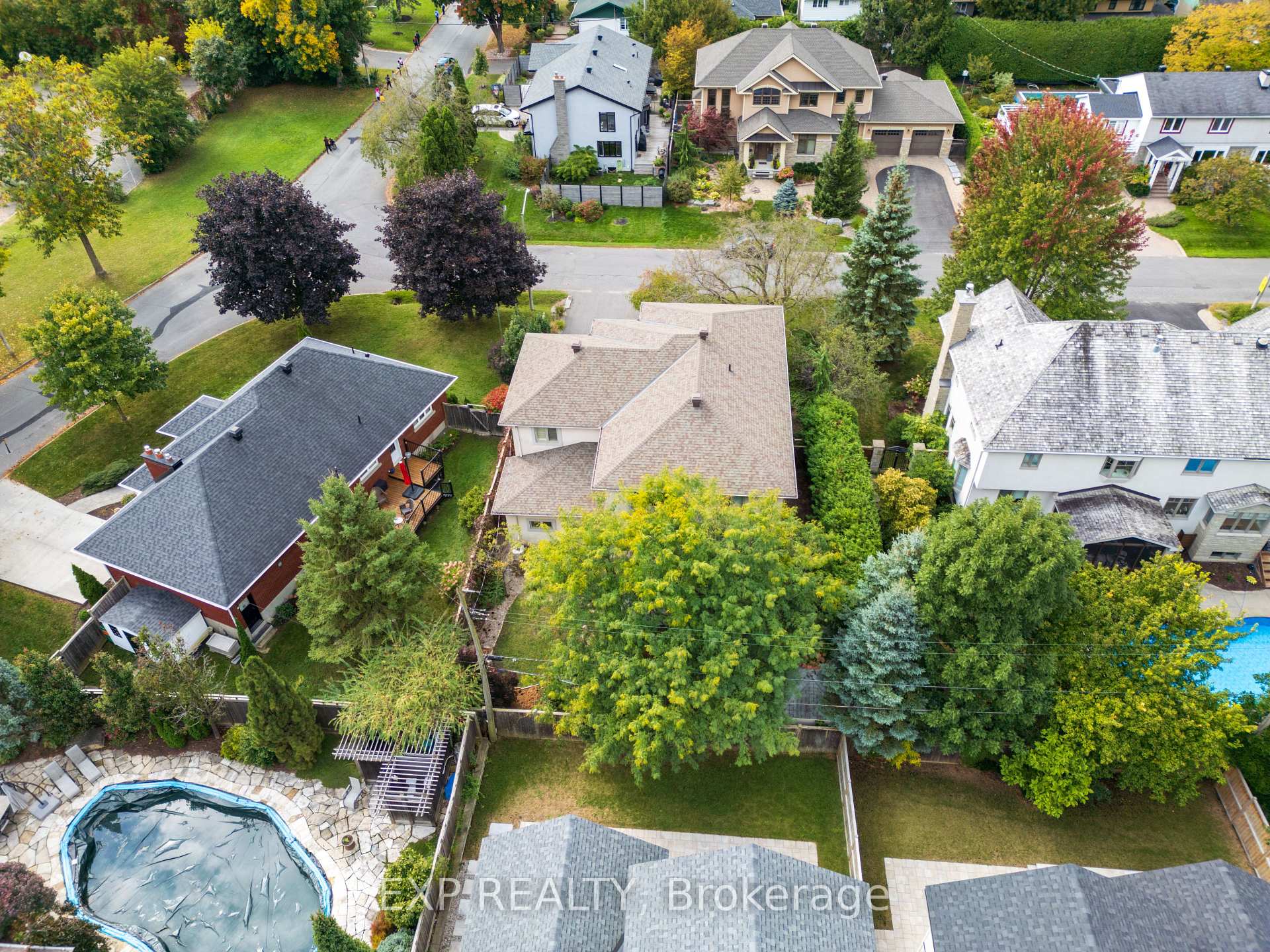 Photo 37 of 685 Denbury Avenue, Ottawa, Laurentianview — HOMEH