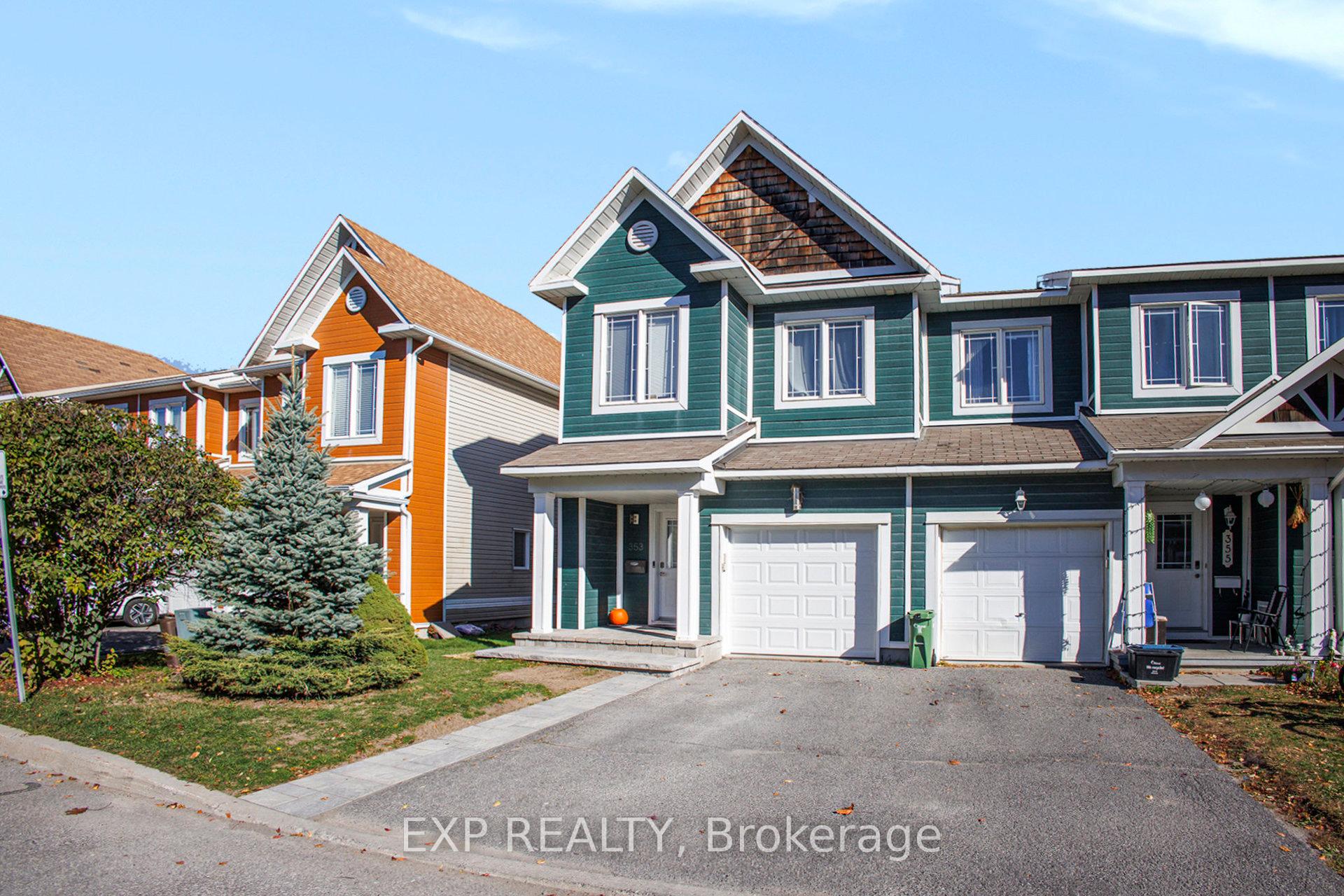 Photo 2 of Unit 42, 353 Hillsboro Private, Ottawa, Kanata - Emerald Meadows/Trailwest — HOMEH