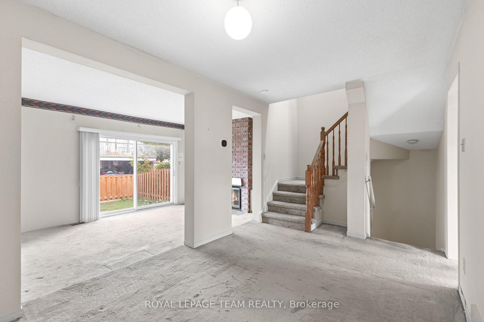 Photo 9 of 1149 Chimney Hill Way, Ottawa, Beacon Hill South — HOMEH