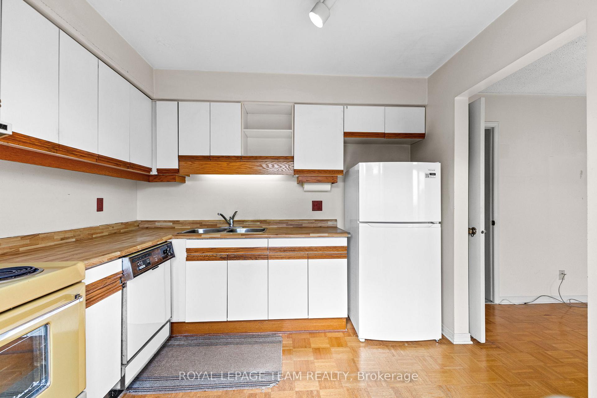 Photo 11 of 1149 Chimney Hill Way, Ottawa, Beacon Hill South — HOMEH