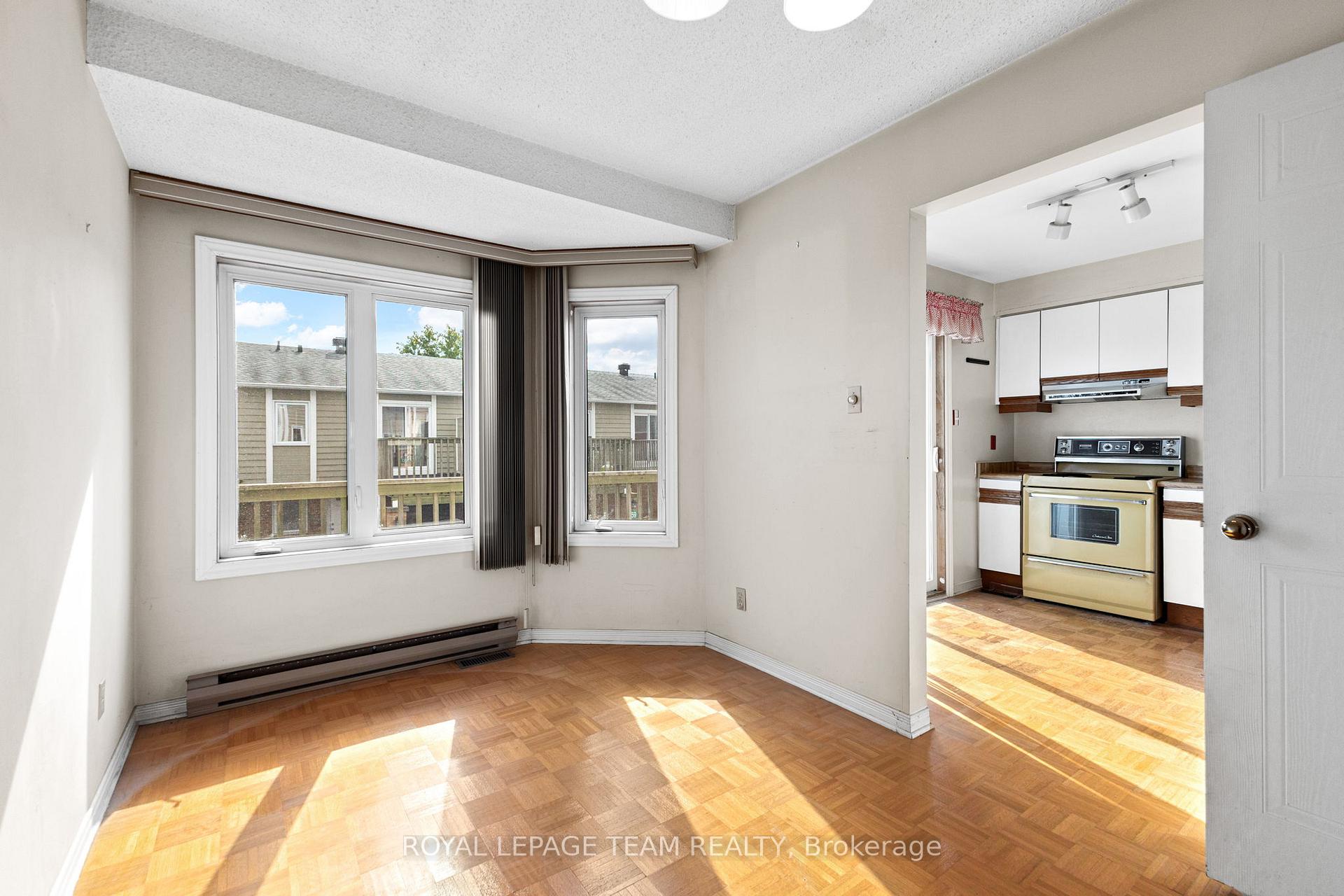 Photo 12 of 1149 Chimney Hill Way, Ottawa, Beacon Hill South — HOMEH