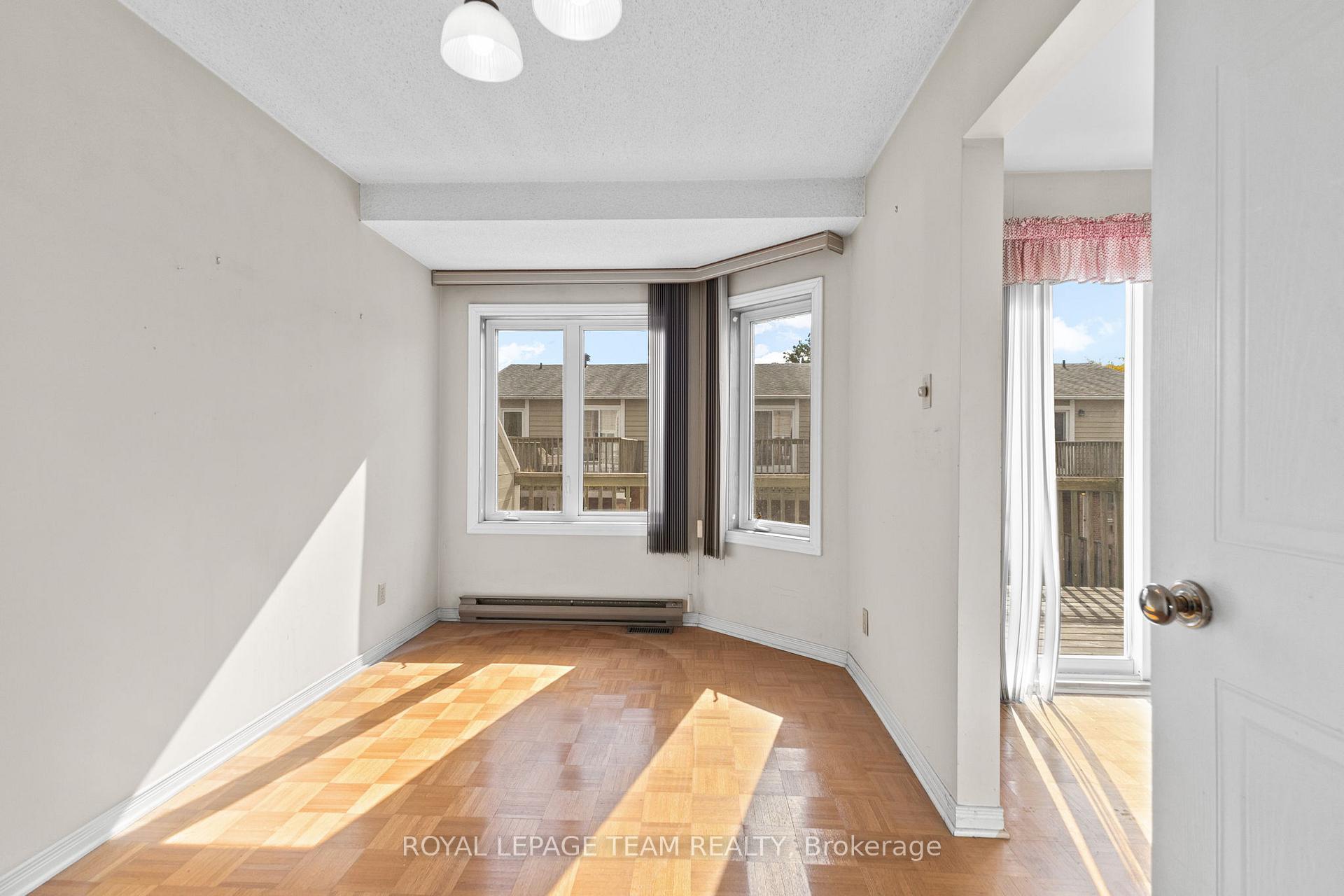 Photo 13 of 1149 Chimney Hill Way, Ottawa, Beacon Hill South — HOMEH