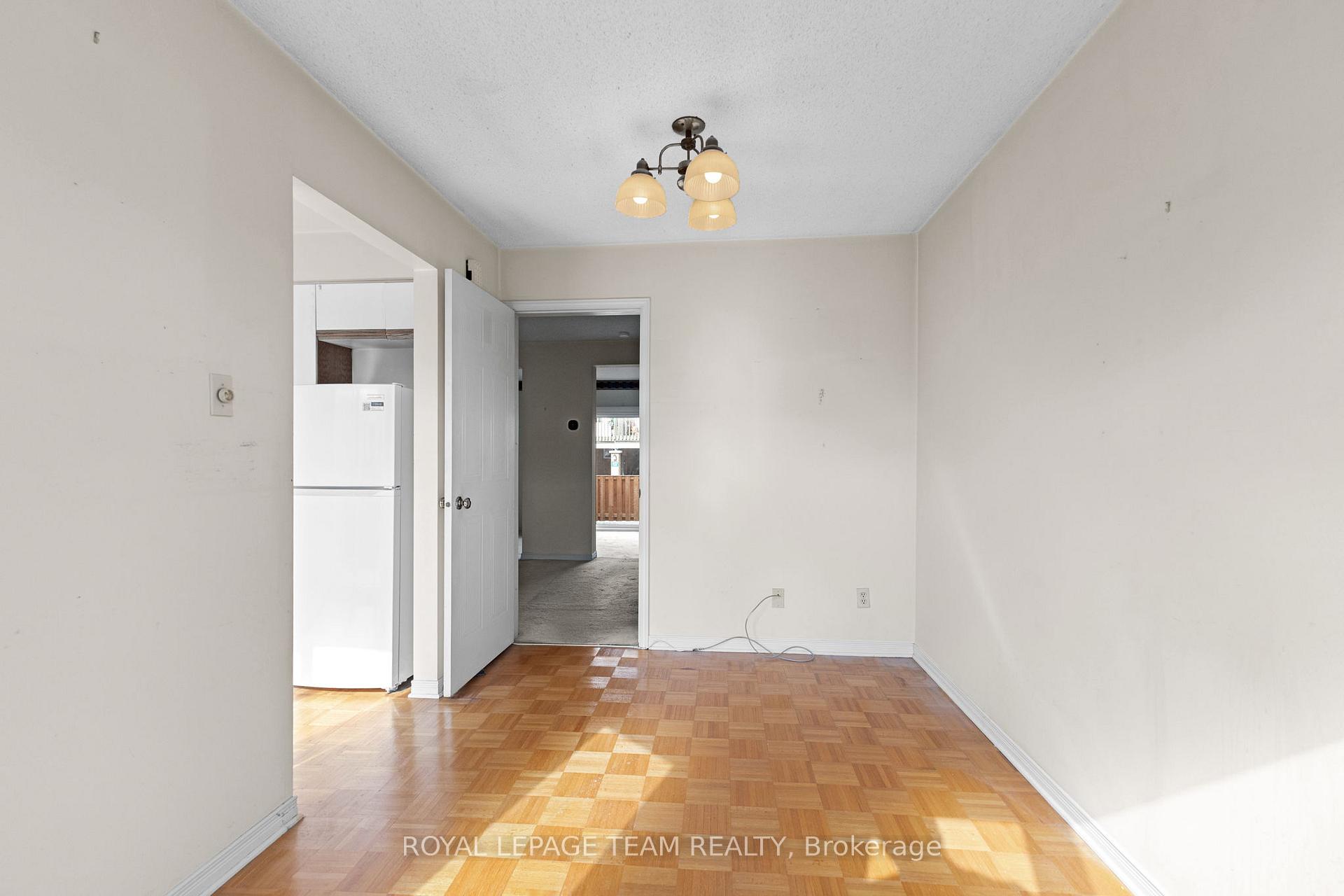 Photo 14 of 1149 Chimney Hill Way, Ottawa, Beacon Hill South — HOMEH